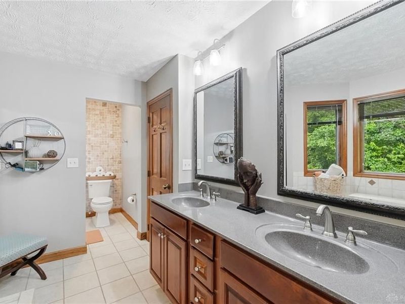 7670 Whispering Oaks Trail, Tipp City, OH 45371 Photo 46
