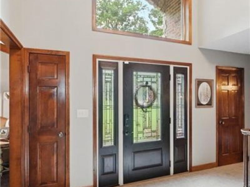7670 Whispering Oaks Trail, Tipp City, OH 45371 Photo 6