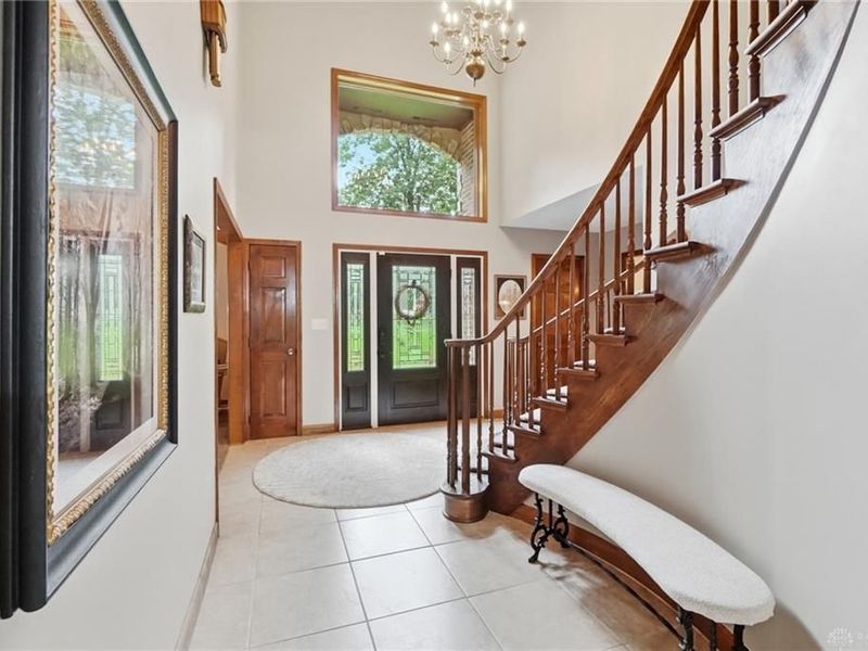 7670 Whispering Oaks Trail, Tipp City, OH 45371 Photo 7