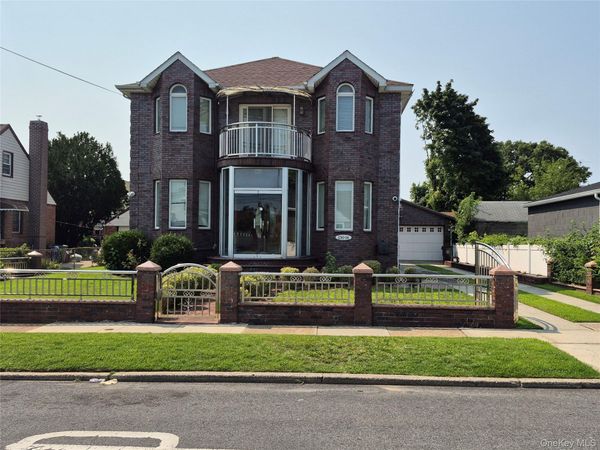 13014 221st Street , Laurelton, NY 11413