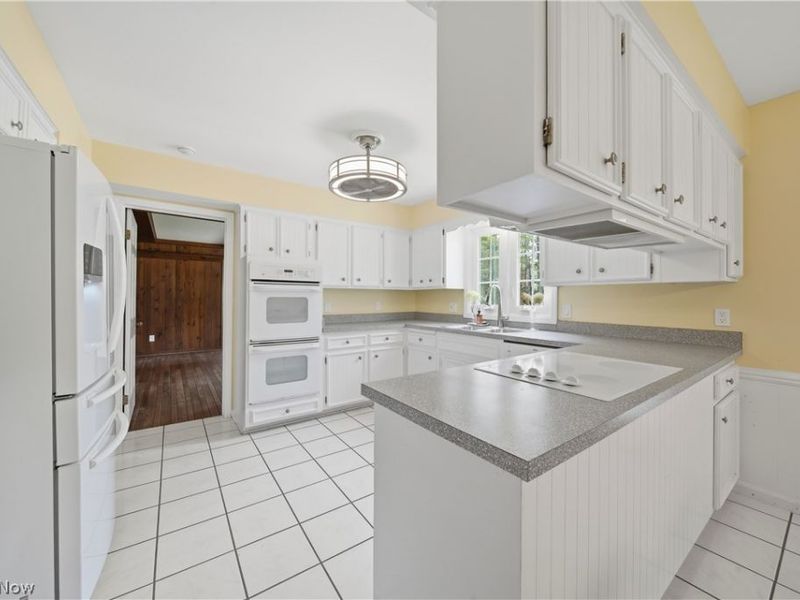 540 Fox Run Trail, Aurora, OH 44202 Photo 12