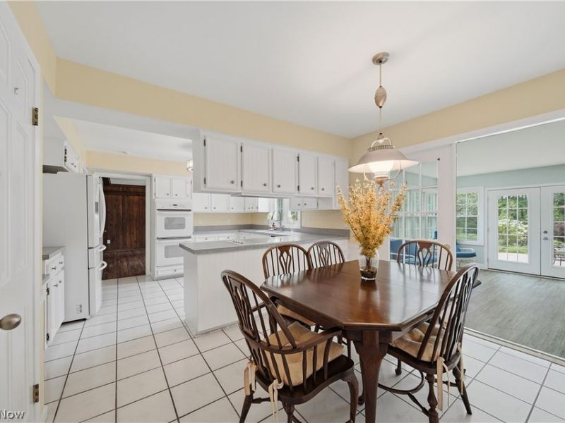 540 Fox Run Trail, Aurora, OH 44202 Photo 14