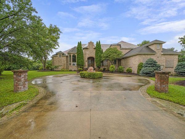 1071 Country Lane , Bourbonnais, IL 60914