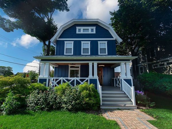 205 W Cook Avenue , Libertyville, IL 60048