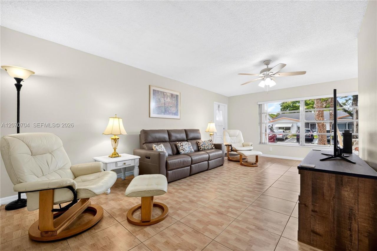 1055 NW 83rd Ave, Unit C47, Plantation, FL 33322 Photo