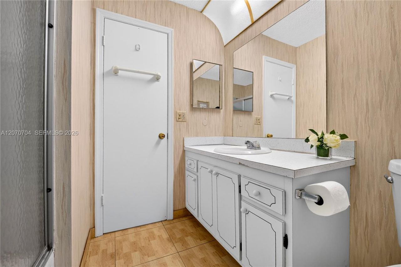 1055 NW 83rd Ave, Unit C47, Plantation, FL 33322 Photo
