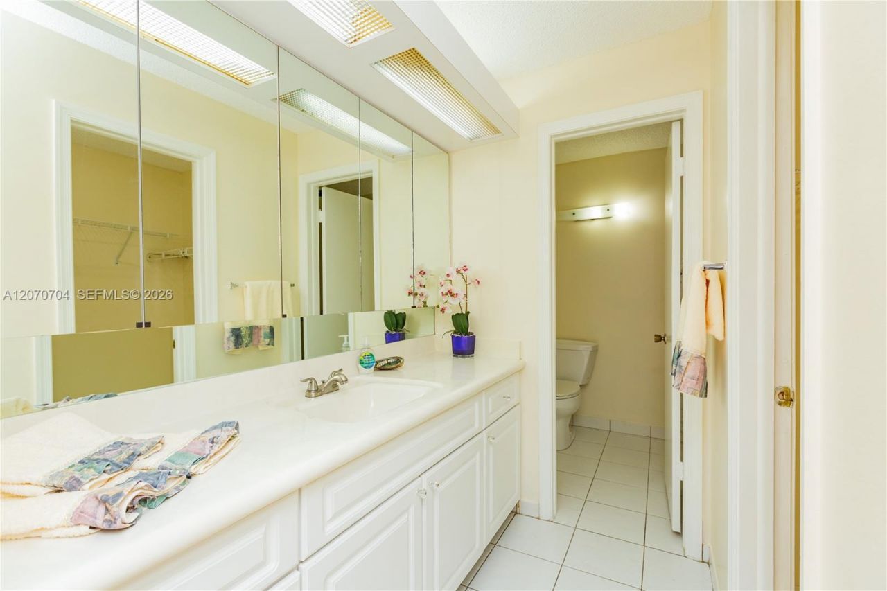 1055 NW 83rd Ave, Unit C47, Plantation, FL 33322 Photo