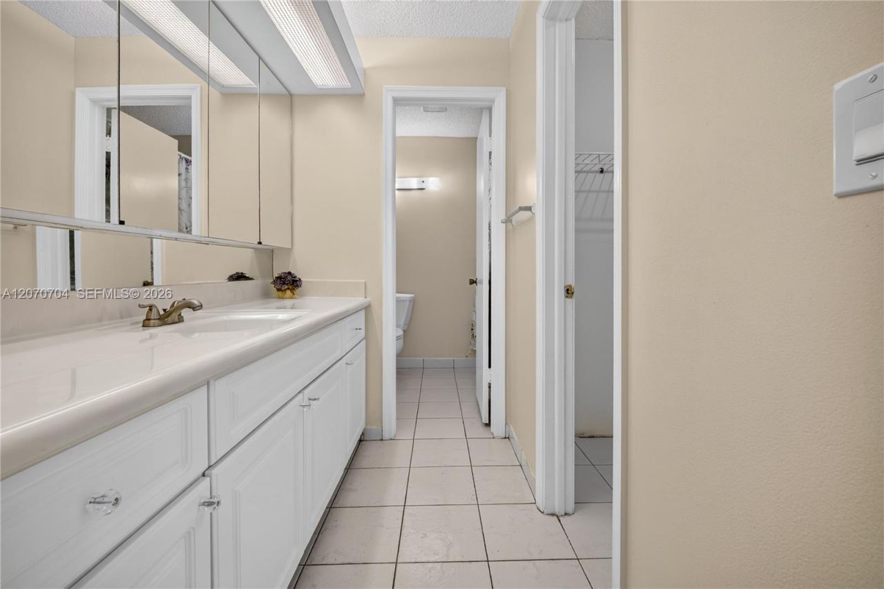 1055 NW 83rd Ave, Unit C47, Plantation, FL 33322 Photo