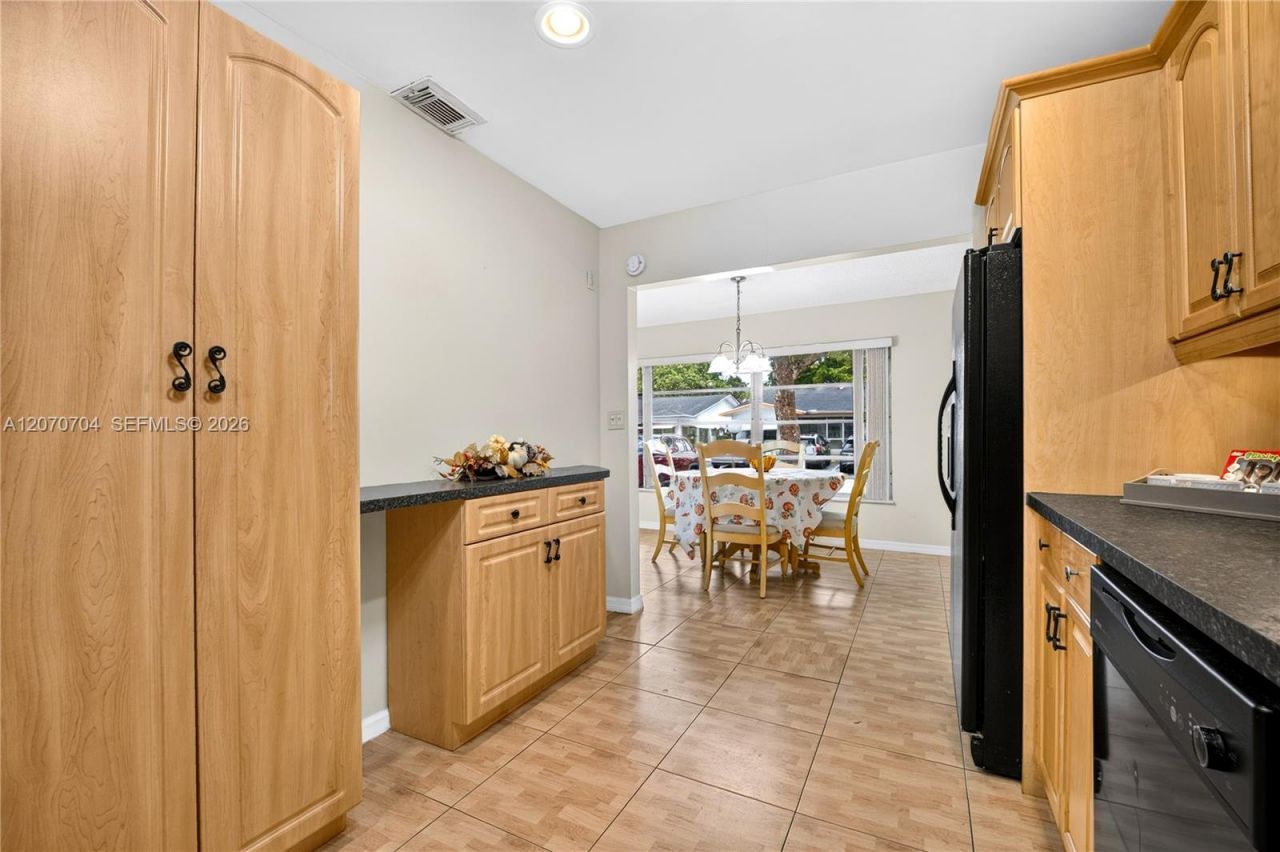 1055 NW 83rd Ave, Unit C47, Plantation, FL 33322 Photo