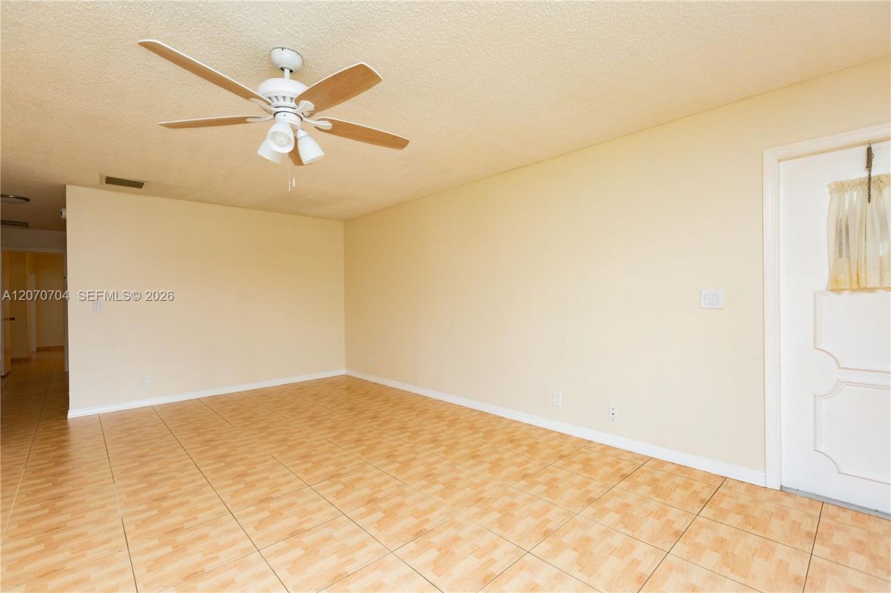 1055 NW 83rd Ave, Unit C47, Plantation, FL 33322 Photo