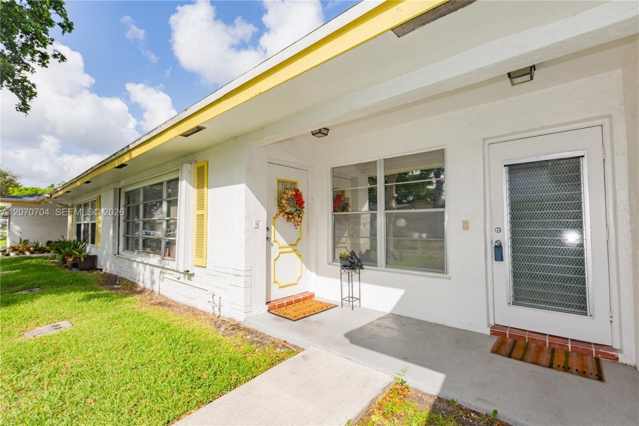 1055 NW 83rd Ave, Unit C47, Plantation, FL 33322 Photo