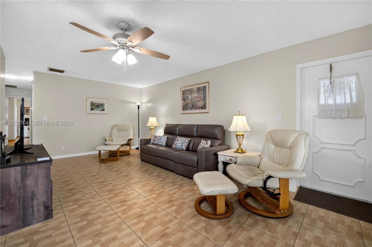 1055 NW 83rd Ave, Unit C47, Plantation, FL 33322 Photo