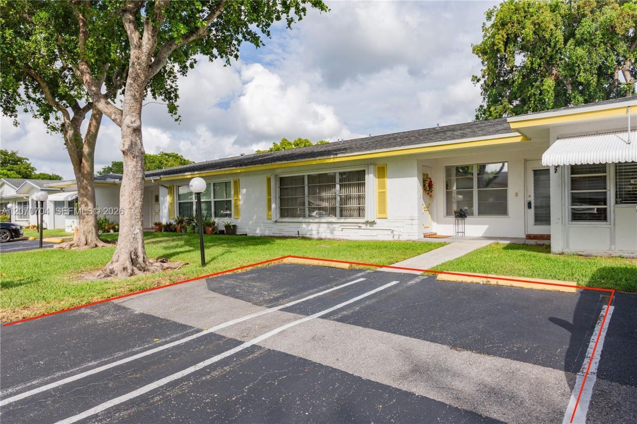 1055 NW 83rd Ave, Unit C47, Plantation, FL 33322 Photo