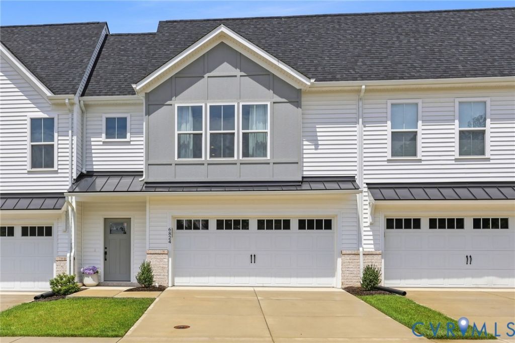 6824 Oasis Breeze LN Midlothian, VA 23112