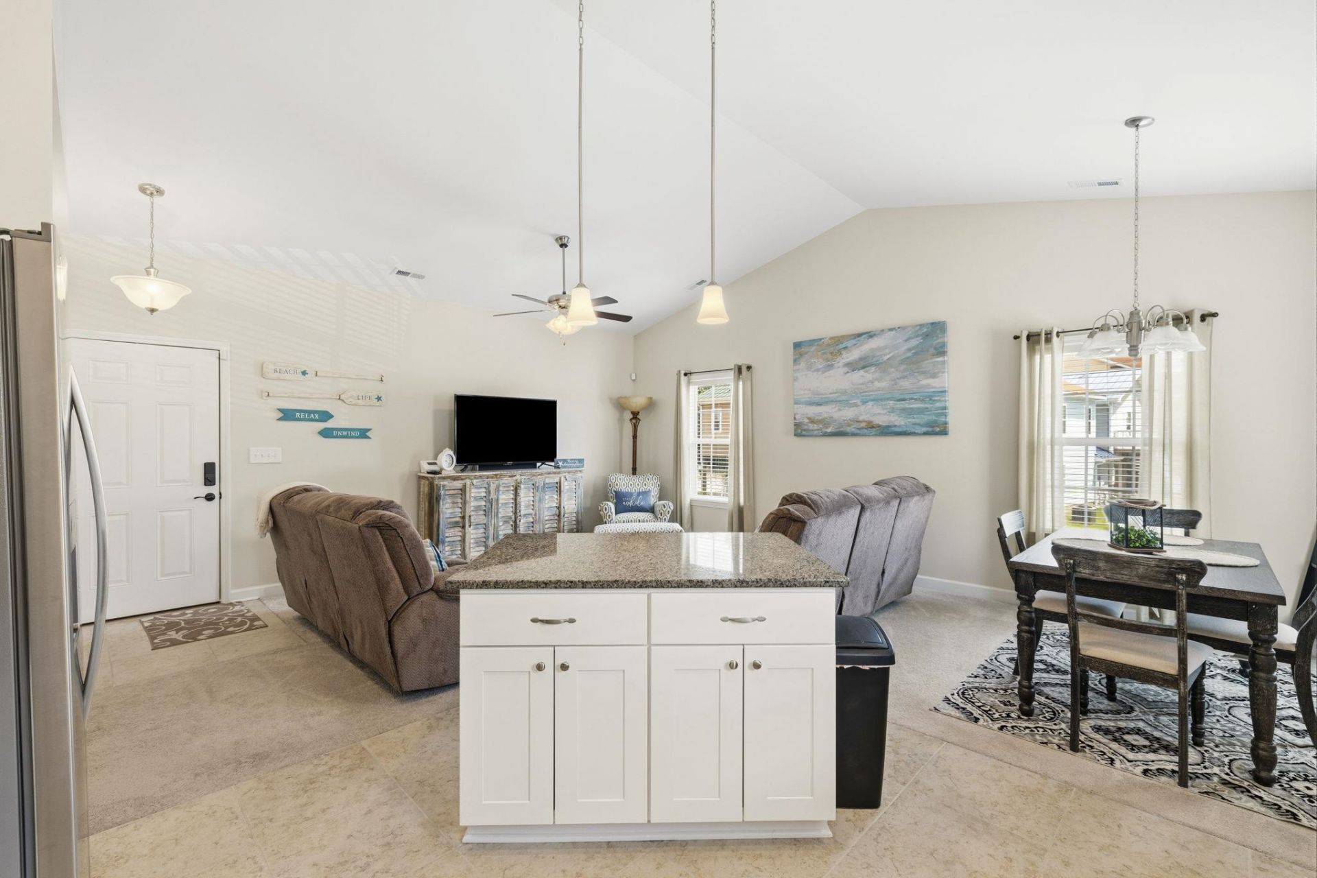 4333 Grande Harbour Blvd. Photo 7