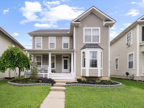 909 Crescent Drive, Monroe, MI 48162