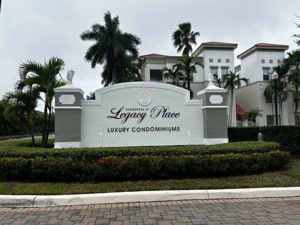 11019 Legacy Lane, Unit 203, Palm Beach Gardens, FL 33410