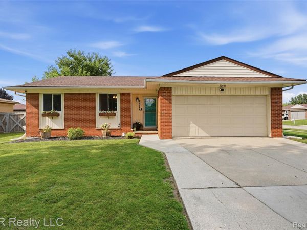 20044 Cole Avenue, Brownstown Township, Mi 48183