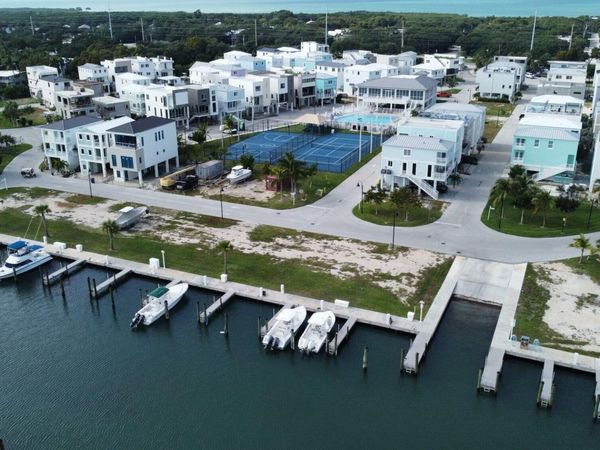 94825 Overseas Highway, UNIT 156, KEY LARGO, FL 33037
