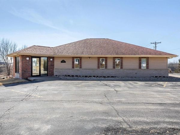 915 E Mineral Street, Platteville, WI 53818