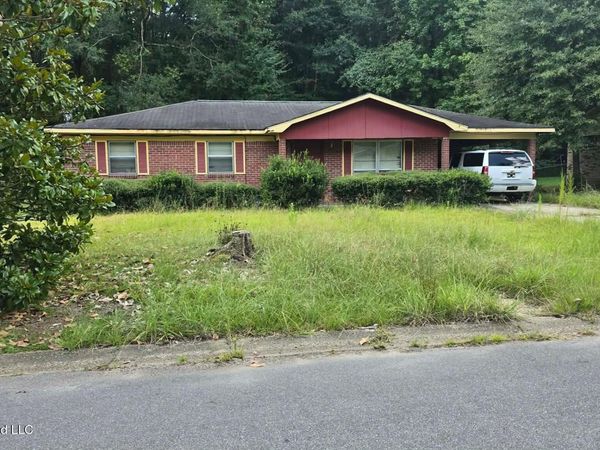 76 Hoy Green Acres Circle, Laurel, MS 39443