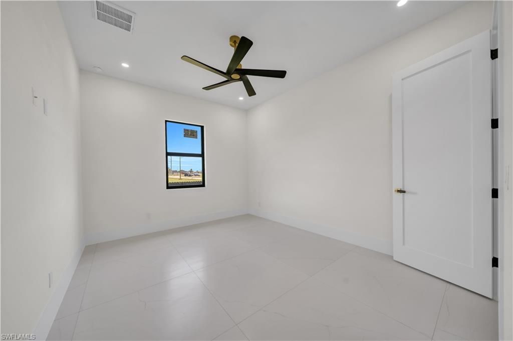 2421 Santa Barbara Blvd N, Cape Coral, FL 33993 Photo