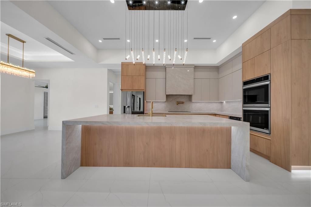 2421 Santa Barbara Blvd N, Cape Coral, FL 33993 Photo