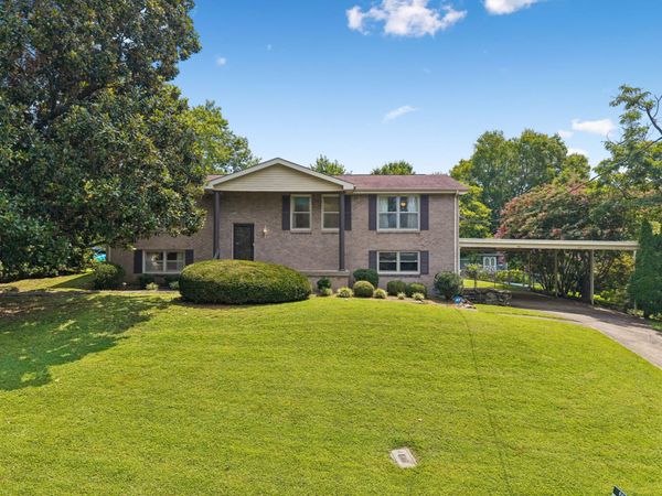 605 Frankfort Dr , Hermitage, TN 37076