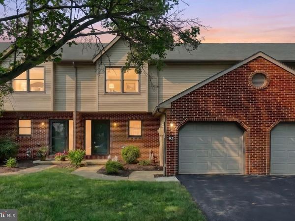 62 JEAN LO WAY, YORK, PA 17406