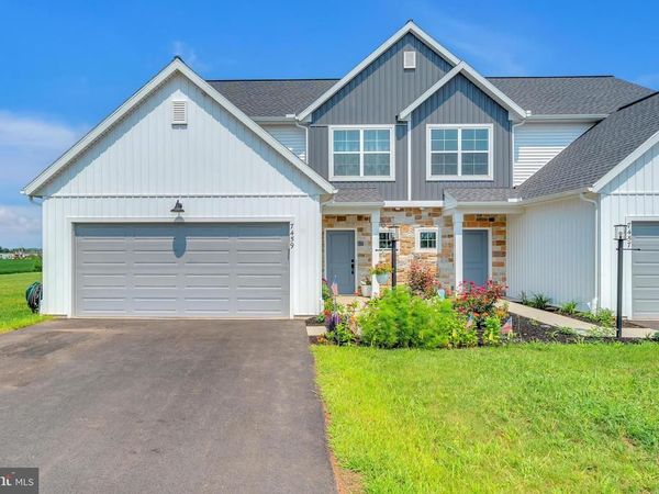 7459 SAINT PATRICK COURT, ABBOTTSTOWN, PA 17301