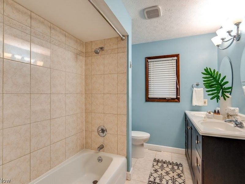 1384 Northeast Avenue, Tallmadge, OH 44278 Photo 21
