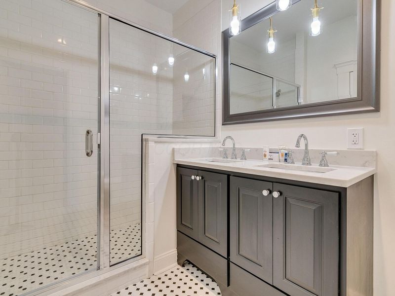 1275 E Long Street, Columbus, OH 43203 Photo 34