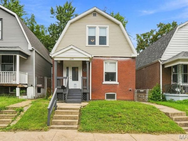 4453 Wilcox Avenue , St Louis, MO 63116