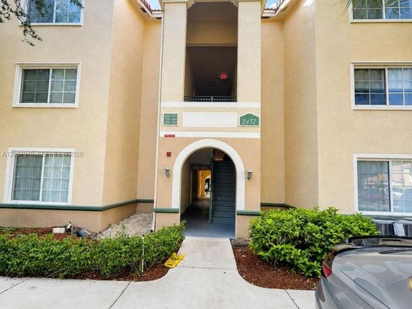 2457 Centergate Dr , Unit 203, Miramar, FL 33025