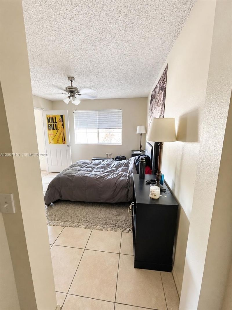 2457 Centergate Dr , Unit 203, Miramar, FL 33025 Photo