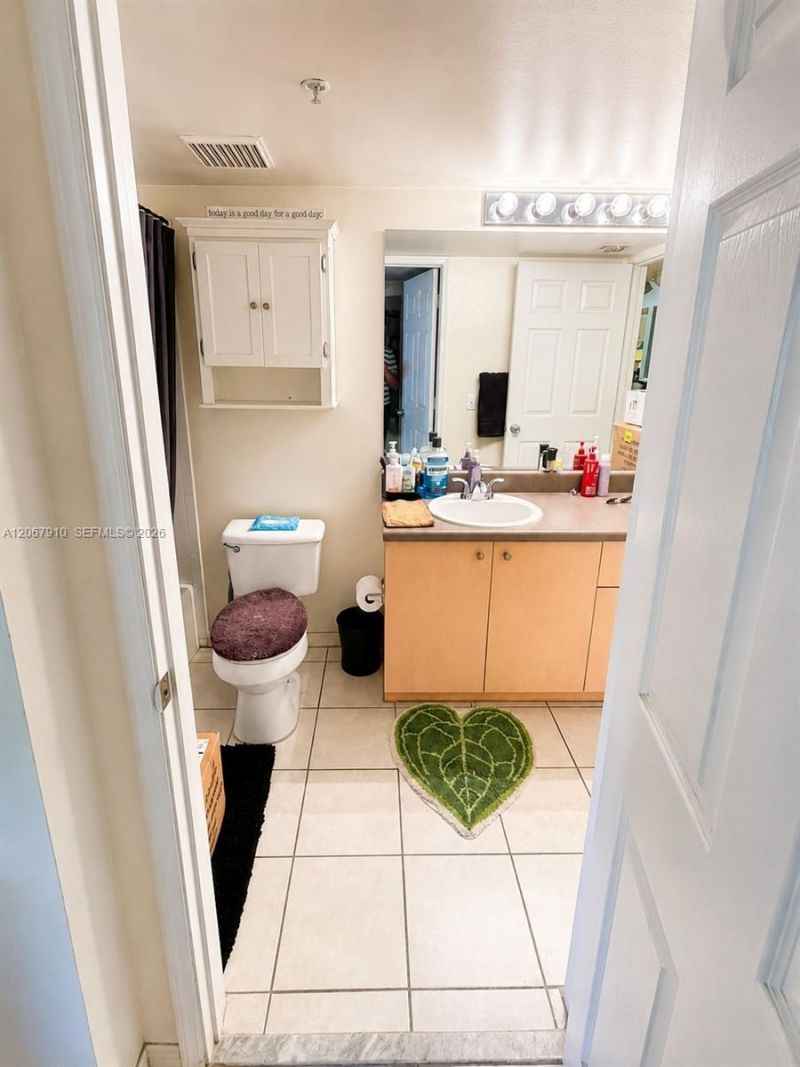2457 Centergate Dr , Unit 203, Miramar, FL 33025 Photo