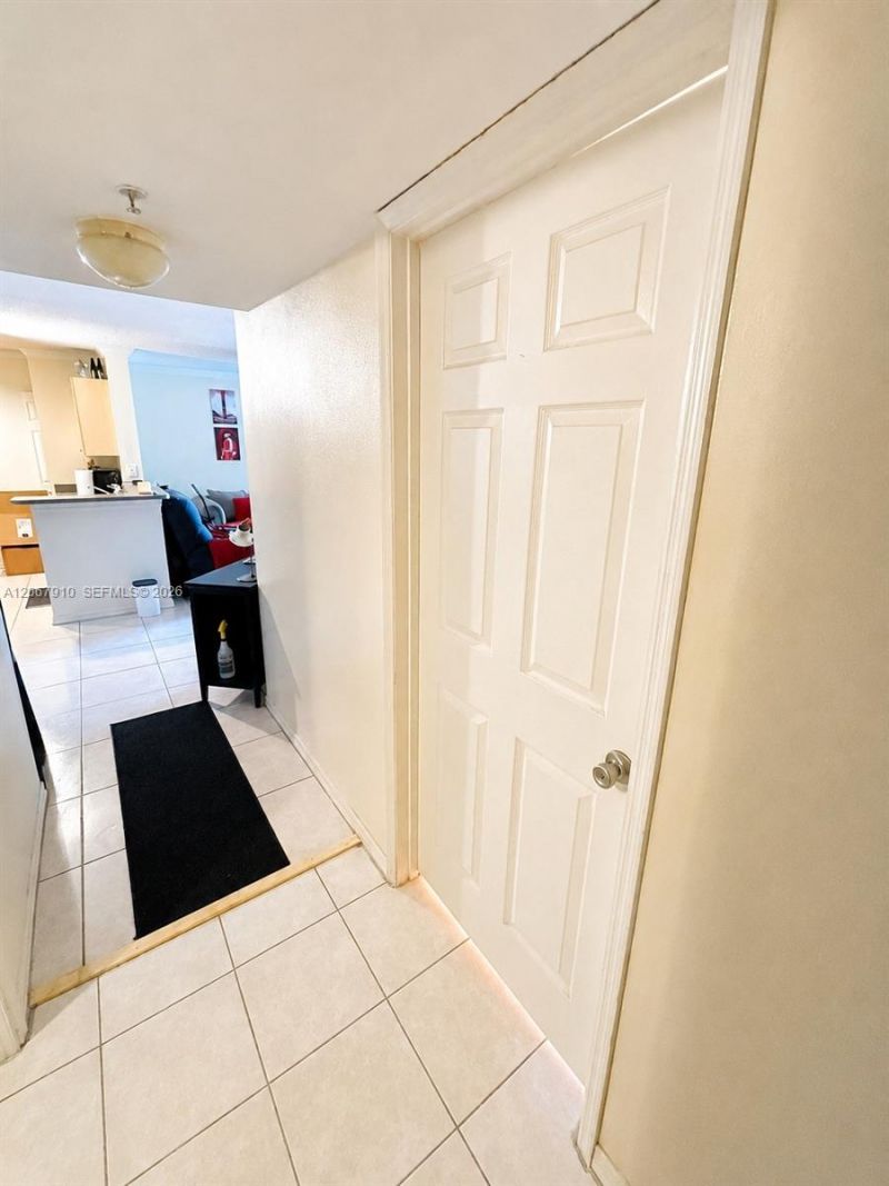 2457 Centergate Dr , Unit 203, Miramar, FL 33025 Photo