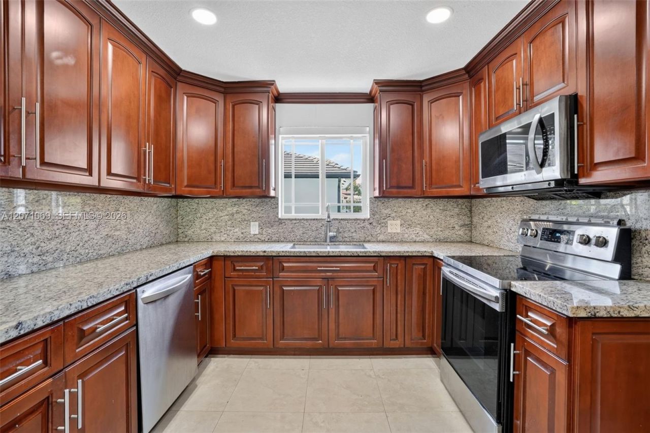 6010 SW 19 St , Unit 6010, Miami, FL 33155 Photo