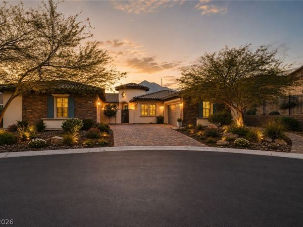 81 Navarra Canyon Court, Las Vegas, NV 89138