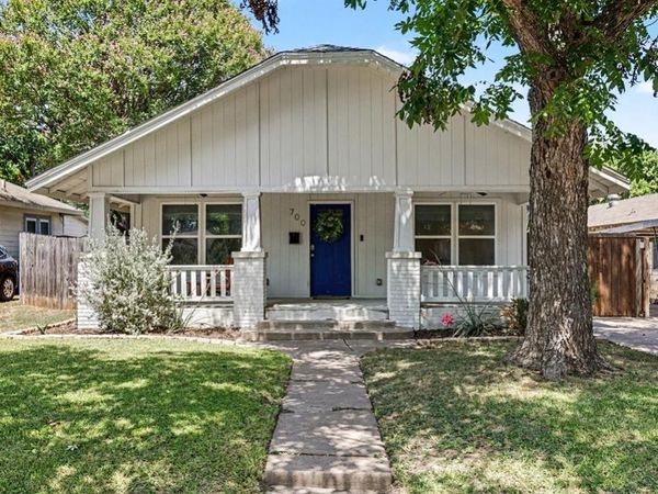 700 Cristler Avenue, Dallas, TX 75223