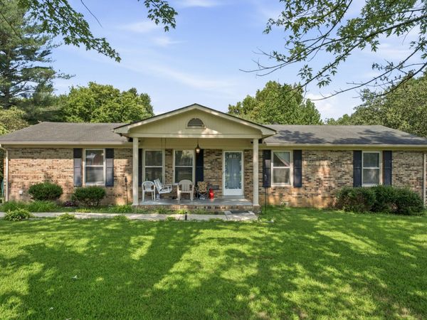 9106 Holmes Creek Rd , Smithville, TN 37166