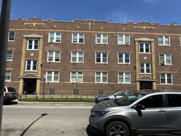 4054 W Dickens Avenue , Unit 2B, Chicago, IL 60639