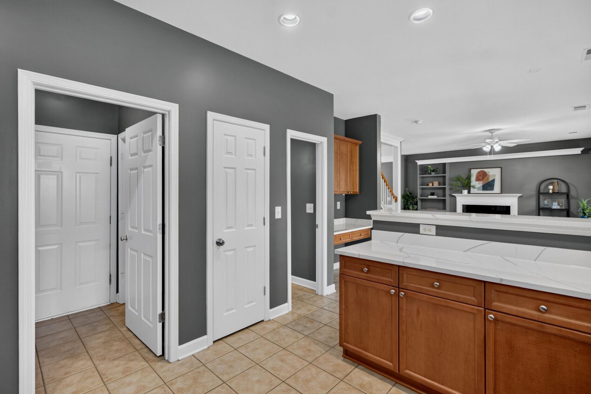 1038 Sterling Lane Photo 17