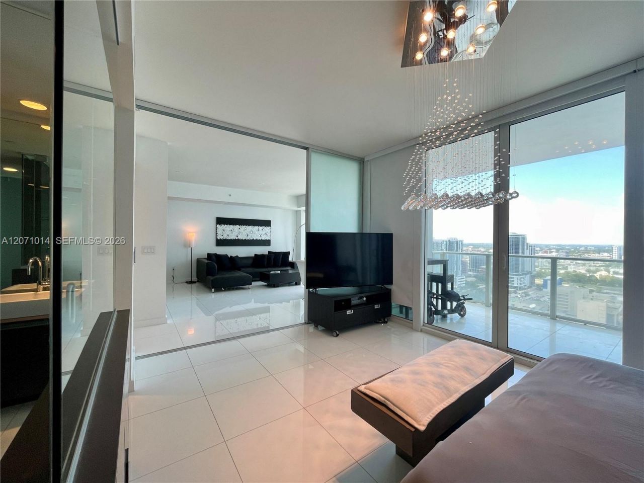 1040 Biscayne Blvd , Unit 3305, Miami, FL 33132 Photo