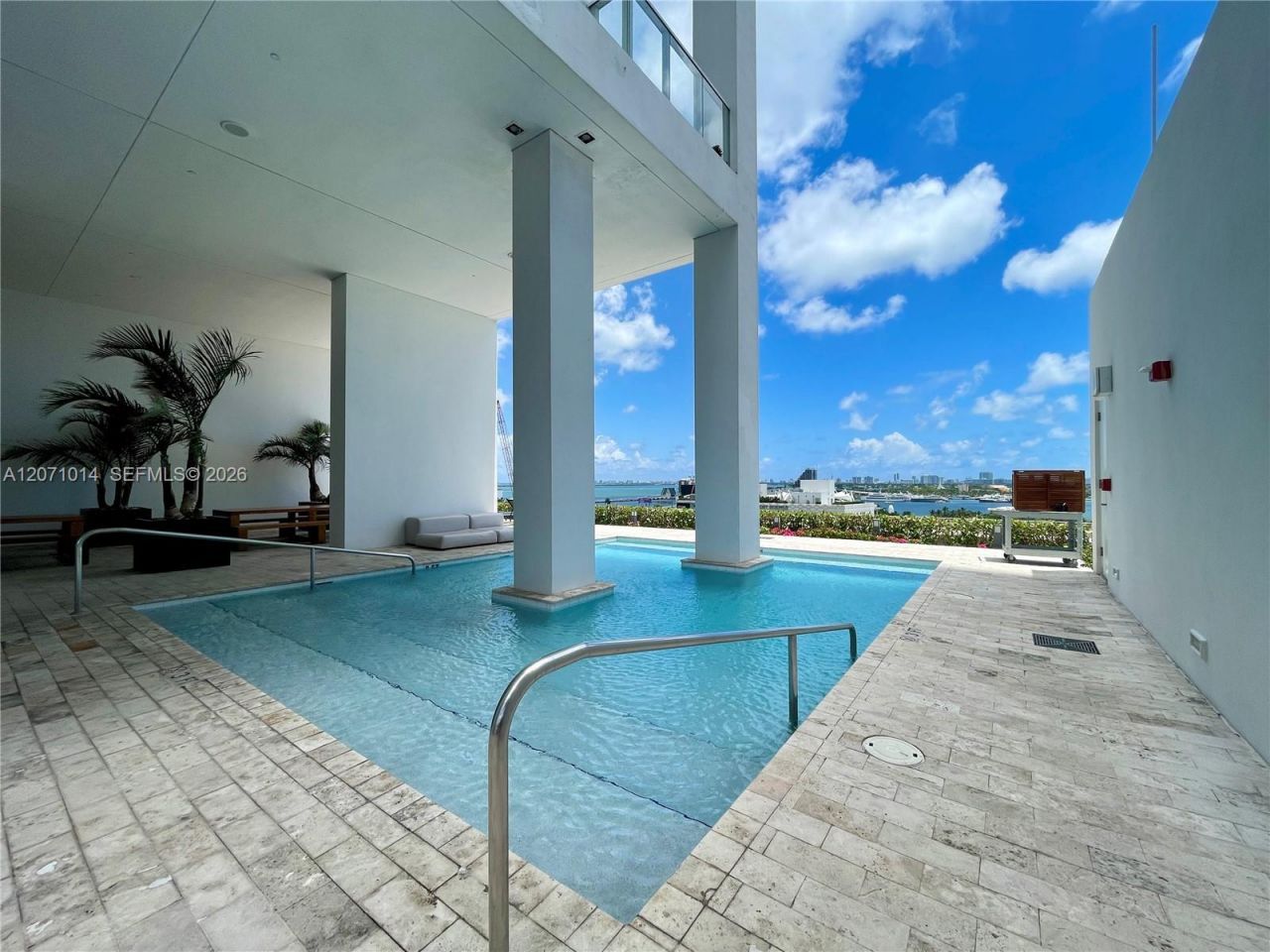 1040 Biscayne Blvd , Unit 3305, Miami, FL 33132 Photo