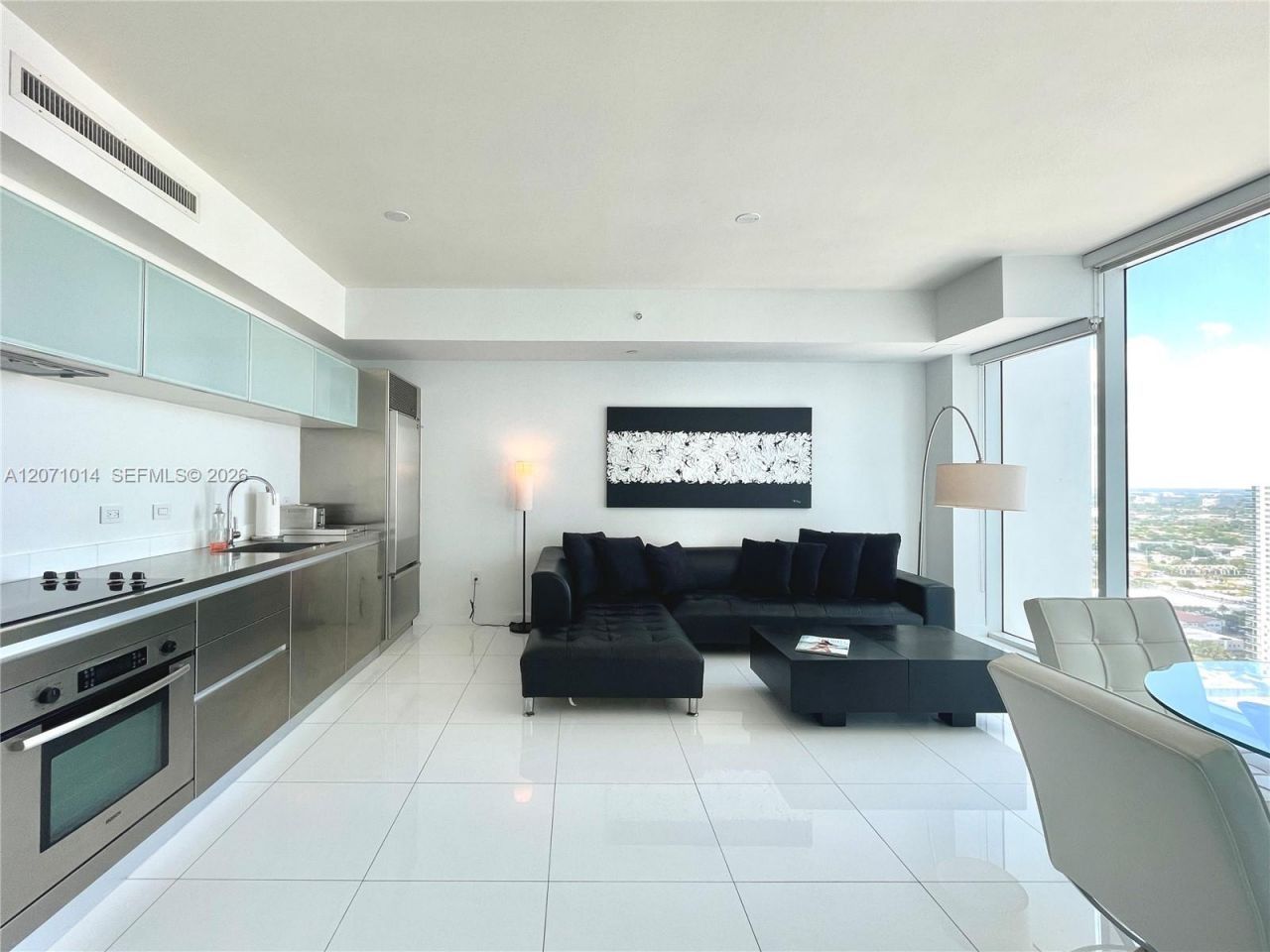 1040 Biscayne Blvd , Unit 3305, Miami, FL 33132 Photo