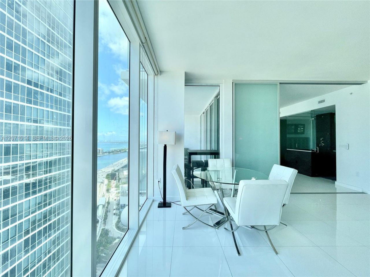 1040 Biscayne Blvd , Unit 3305, Miami, FL 33132 Photo