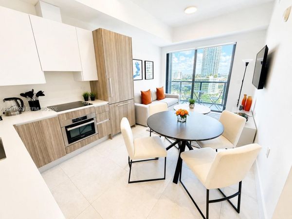 239 SW 9 St , Unit 1504, Miami, FL 33130