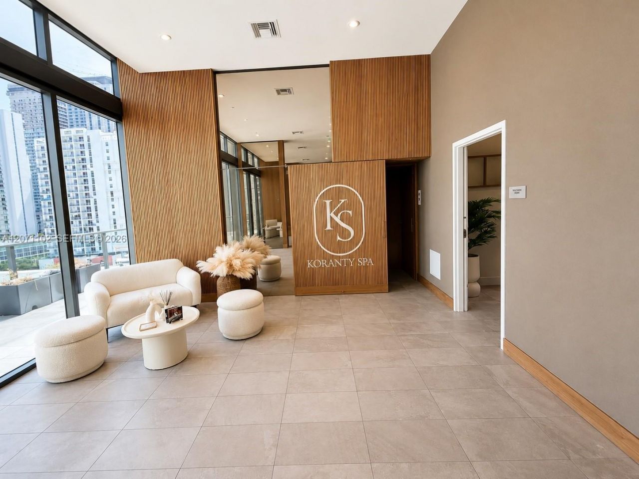 239 SW 9 St , Unit 1504, Miami, FL 33130 Photo