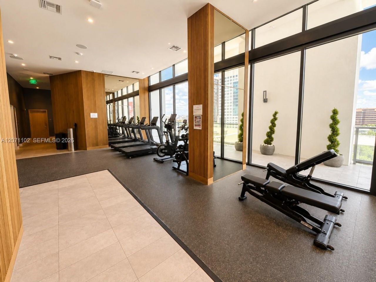 239 SW 9 St , Unit 1504, Miami, FL 33130 Photo